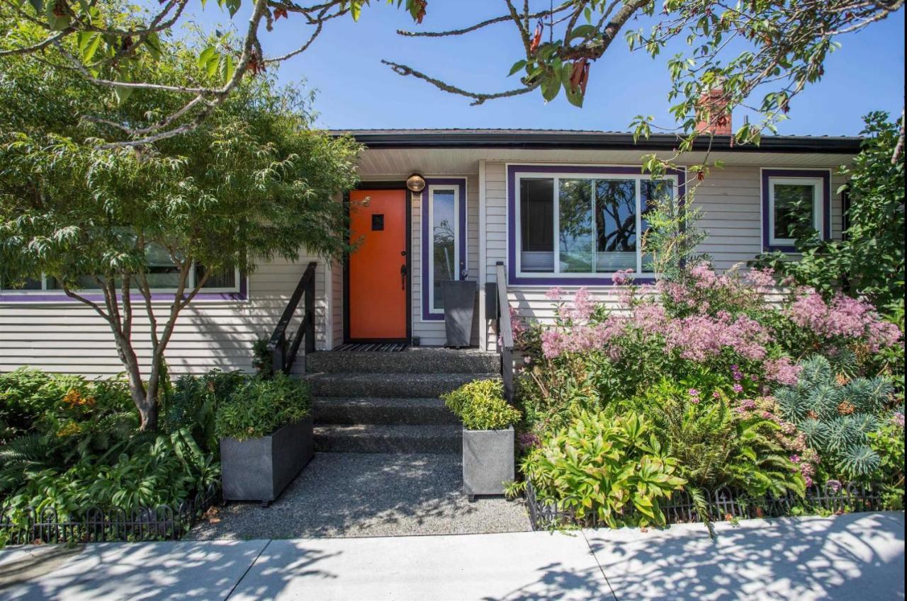 Holiday home The Orange Door